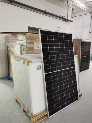 acheter L'énergie solaire IP67 imperméable lambrisse le panneau solaire mono 460W de demi cellules online manufacture