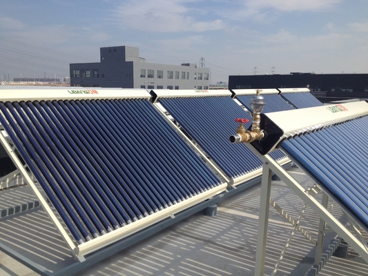 acheter L'hôtel/pensions a pressurisé le système de chauffage solaire d'eau chaude avec le contrôleur intelligent online manufacture