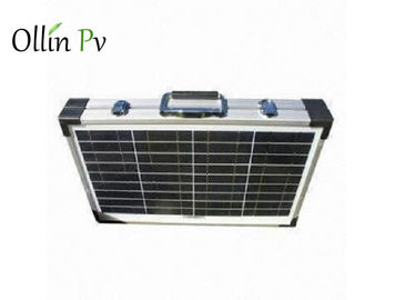 Les panneaux solaires portatifs pliables de feuille blanche imperméabilisent IP67 avec la serrure et la poignée