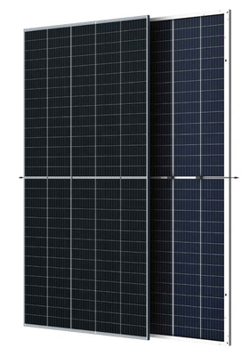 La MOITIÉ de PANNEAUX SOLAIRES de l'ÉVALUATION 535 540W 545W 550W 560W d'USINE A COUPÉ des SERVICES d'OEM des CELLULES TECHONOLOGY